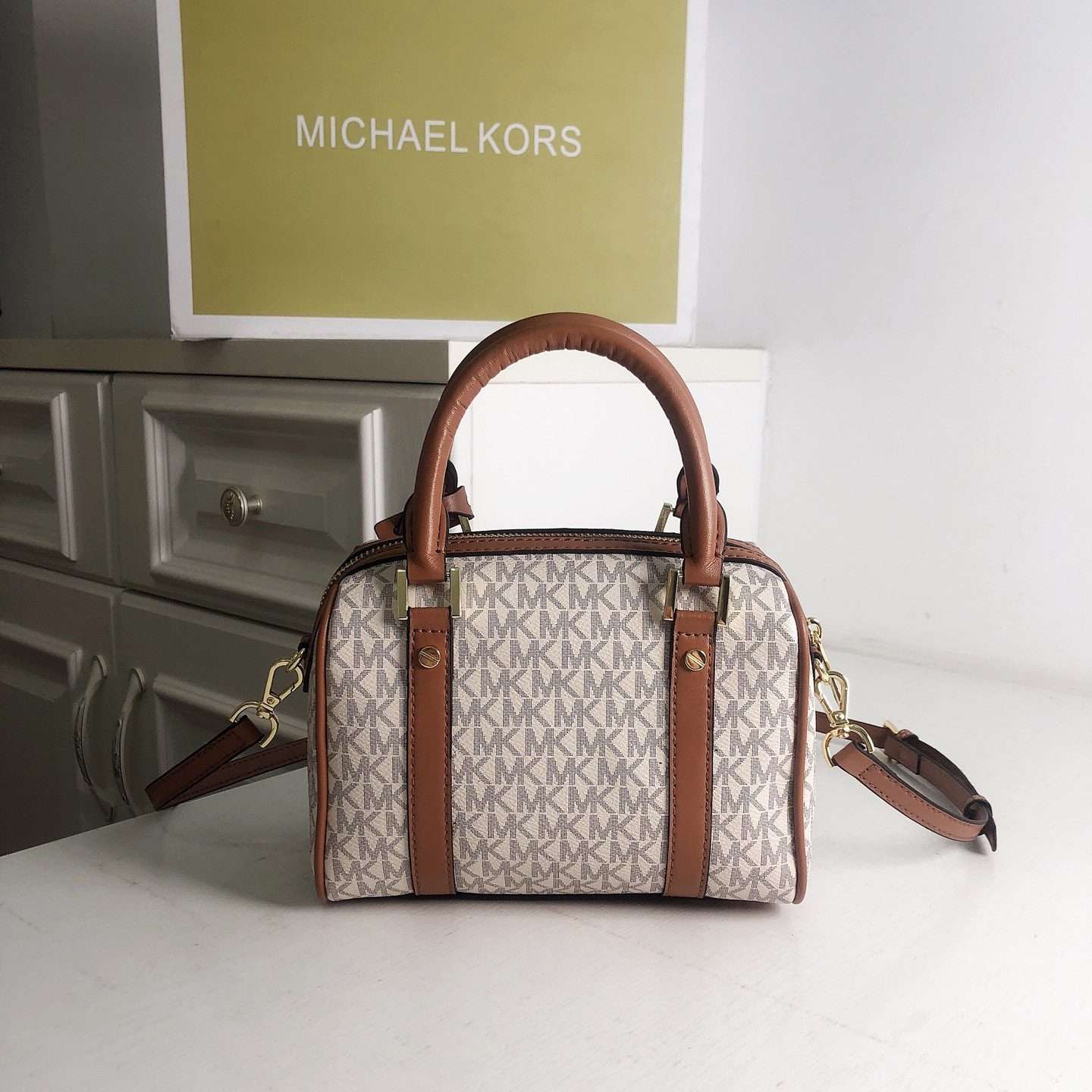 New Michael Kors Women Luxury  - Travel Accessories Luxury ulasan dan harga