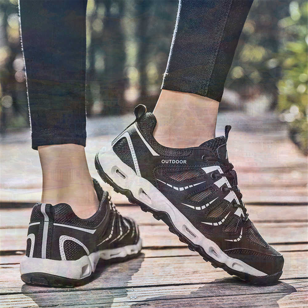 Sumer Round Tip Silver Sneaker - Travel Accessories Overseas ulasan dan harga